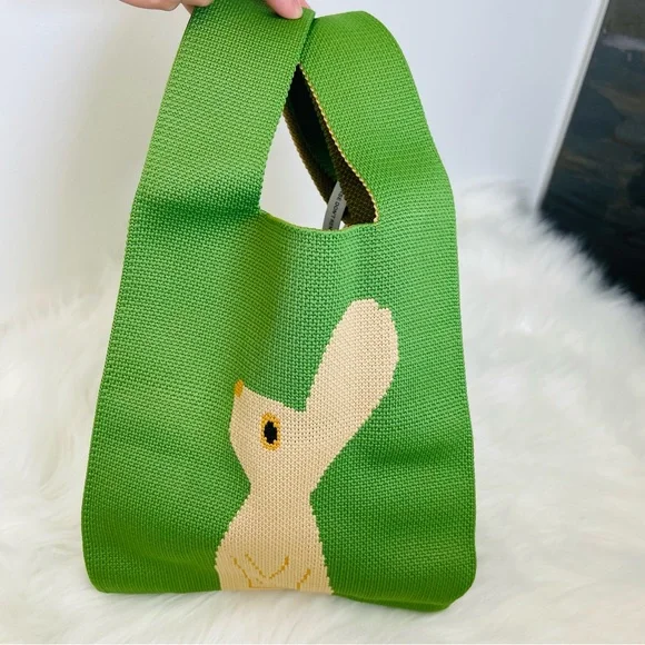 NWT Versatile Rabbit Design Tote Bag/Green - Picture 8 of 9